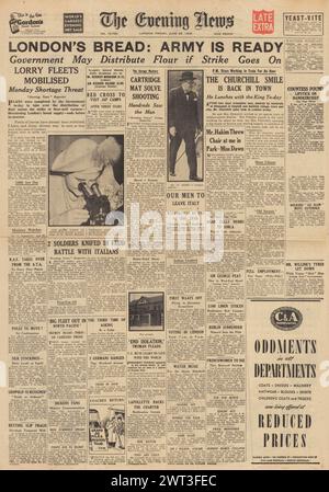 1945 die Titelseite der Evening News berichtet über die Brotknappheit in London und Churchill kehrt nach London zurück Stockfoto