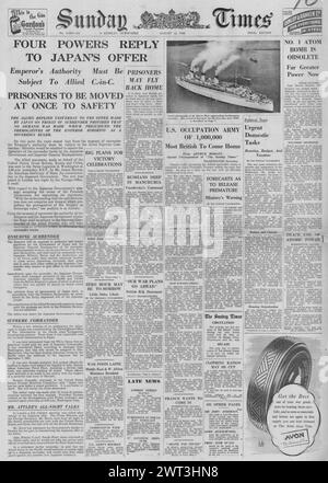 Die Titelseite der Sunday Times 1945, die Queen Mary in Southampton und Big Four berichtet, wird Hirohito erlauben, an Bord zu bleiben Stockfoto