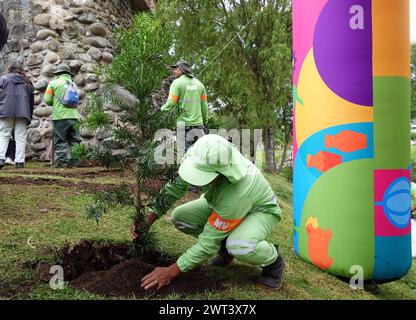 *** SIEMBRATON IS LIFE BASIN Cuenca, Ecuador 15. März 2024 am Morgen des heutigen Tages fand im Sektor der Broken Bridge die Veranstaltung Siembraton is Life 2024 zum Weltwassertag statt, auch die Unterzeichnung von Vereinbarungen durch die Provinzregierung, Bürgermeister und EMAC zu Pflanzen eine Million Bäume Foto Boris Romoleroux API SOI SIEMBRATON IST LIFE BASIN 349ebbb0f1b2eb5b426fc80f55f5f43ed Copyright: xBORISxROMOLEROUXx Stockfoto