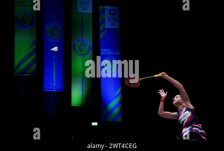 Die Spanierin Carolina Marin kämpfte gegen die Chinesin Chen Yu Fei während ihres Viertelfinales der Frauen-Singles am vierten Tag der YONEX All England Open Badminton Championships in der Utilita Arena Birmingham. Bilddatum: Freitag, 15. März 2024. Stockfoto