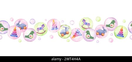 Abstraktes Punktmuster mit Kinderspielzeug. Nahtloses Banner. Kaninchen, Hobbypferd, Pyramide, Vogel aus Holz. Kreis in weichen Pastellfarben. Stockfoto