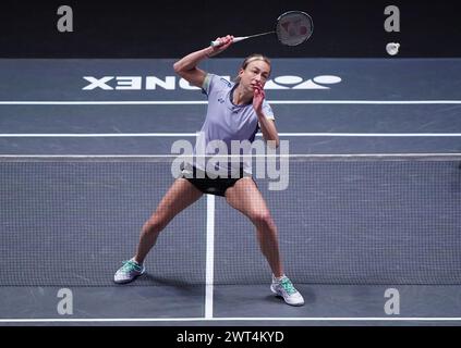 Selena Piek aus den Niederlanden im Kampf mit Robin Tabeling gegen die Taiwans YE Hong-Wei und Lee Chia Hsin während ihres Viertelfinales im Mixed Doubles am vierten Tag der YONEX All England Open Badminton Championships in der Utilita Arena Birmingham. Bilddatum: Freitag, 15. März 2024. Stockfoto