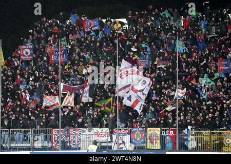 Empoli, Italien. März 2024. Foto Marco Bucco/LaPresse 15 Marzo 2024 - Empoli (FI), Italia Sport, Calcio Empoli vs Bologna - Campionato italiano di calcio Serie A TIM 2023/2024 - Stadio Castellani Empoli (FI). Foto: i tifosi del Bologna Foto Marco Bucco/LaPresse 15. März 2024 - Empoli (FI), Italien Sport, Fußball Empoli vs Bologna - italienische Fußballmeisterschaft Serie A 2023/2024 - Castellani Stadium Empoli (FI). Auf dem Foto: Bologna Supporters Credit: LaPresse/Alamy Live News Stockfoto