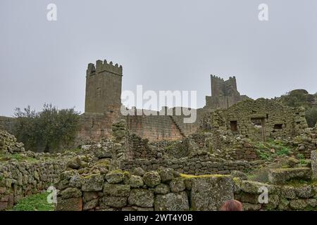 Ruinen der Stadtmauern von Marialva, Portugal Stockfoto