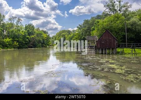 Wasserradmühle in Tomasikovo, Slowakei Stockfoto