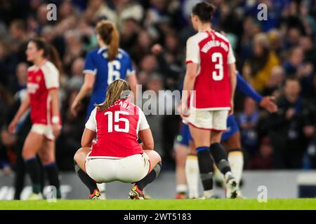 London, Großbritannien. März 2024. Arsenals Katie McCabe reagiert auf den letzten Pfiff während des Spiels Chelsea FC Women gegen Arsenal Women's Super League in Stamford Bridge, London, England, Großbritannien am 15. März 2024 Credit: Every Second Media/Alamy Live News Stockfoto