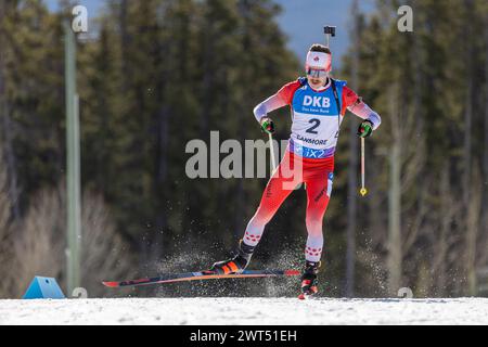 Canmore, Alberta, Kanada. März 2024. Adam Runnalls of Canada in Aktion während des 10-km-Sprint-Wettbewerbs der Herren beim BMW IBU World Cup Biathlon 2024 Canmore. Quelle: Jozef Karoly/Alamy Live News. Stockfoto