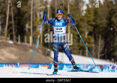 Canmore, Alberta, Kanada. März 2024. Antonin Guigonnat aus Frankreich in Aktion beim 10-km-Sprint der Herren beim BMW IBU World Cup Biathlon 2024 Canmore. Quelle: Jozef Karoly/Alamy Live News. Stockfoto