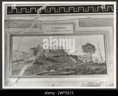 Latium Roma Subiaco Rocca Abbaziale5. Hutzel, Max 1960-1990 aus nächster Nähe: Außenansicht der Burg, Portale, päpstliche Wappen. Innenblick auf Eingangshalle, Kapelle, Appartamento dei Colonna, Appartamento di Pio VI und Camara di Pio VI, mit vielen Detailblicken auf Decken- und Wandfresken. Allgemeine Anmerkungen: Ansichten 1-7 extrahiert und separat unter Allgemeine Ansichten abgelegt. Der in Deutschland geborene Fotograf und Gelehrte Max Hutzel (1911–1988) fotografierte in Italien von den frühen 1960er Jahren bis zu seinem Tod. Das Ergebnis dieses Projekts, das Hutzel als Foto Arte Minore bezeichnet, ist eine gründliche Dokumentation der Kunstgeschichte Stockfoto