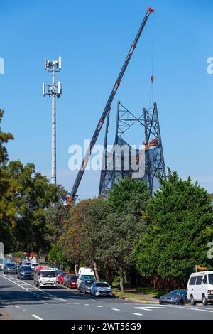 Der Waverley Communication Tower in Australien wird abgerissen. Sie wurde 1945 gebaut und spielte eine entscheidende Rolle bei der Mondlandung Apollo 11 der NASA im Jahr 1969. Stockfoto