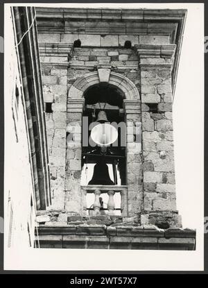 Toskana Grosseto Seggiano Pfarrkirche. Hutzel, Max 1960-1990 der in Deutschland geborene Fotograf und Gelehrte Max Hutzel (1911–1988) fotografierte in Italien von den frühen 1960er Jahren bis zu seinem Tod. Das Ergebnis dieses Projektes, von Hutzel als Foto Arte Minore bezeichnet, ist eine gründliche Dokumentation der kunsthistorischen Entwicklung in Italien bis zum 18. Jahrhundert, darunter Objekte der Etrusker und Römer sowie frühmittelalterliche, romanische, gotische, Renaissance- und Barockdenkmäler. Die Bilder werden nach geografischer Region in Italien, dann nach Provinz, Stadt, Standortkomplex und Denkmal geordnet. Stockfoto