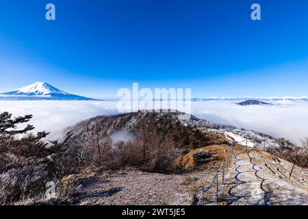 Berg Fuji, Wolkenmeer, Blick vom Mt. Mitsutouge (1785 m), Nishikatsura-cho, Yamanashi, Japan, Ostasien, Asien Stockfoto