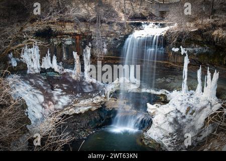 Minnehaha Falls im März, Minneapolis, Minnesota Stockfoto