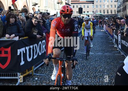 Pavia, Italien. März 2024. GANNA Filippo startet das Herren-Elite-Rennen des eintägigen Radrennens Milano-Sanremo (288 km) von Pavia und nach Sanremo (Nordwest-Italien) am Samstag, 16. März 2024. Sport - Radsport . (Foto: Gian Mattia D'Alberto/Lapresse) Credit: LaPresse/Alamy Live News Credit: LaPresse/Alamy Live News Stockfoto