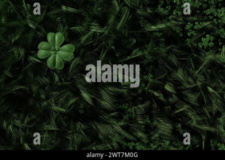 3D-Darstellung von vierblättrigem Kleeblatt zwischen Gras und anderem Kleeblatt Stockfoto