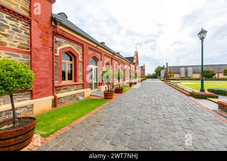 Barossa Valley, Chateau Tanunda Weingut und Anwesen im Barossa Valley, South Australia, mit Landschaftsgärten und Rasenflächen, 2024 Stockfoto