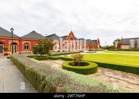 Barossa Valley, Chateau Tanunda Weingut und Anwesen im Barossa Valley, South Australia, mit Landschaftsgärten und Rasenflächen, 2024 Stockfoto