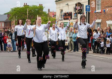 Pecsaetan Morris tanzt auf der Straße beim Southwell Folk Festival Stockfoto