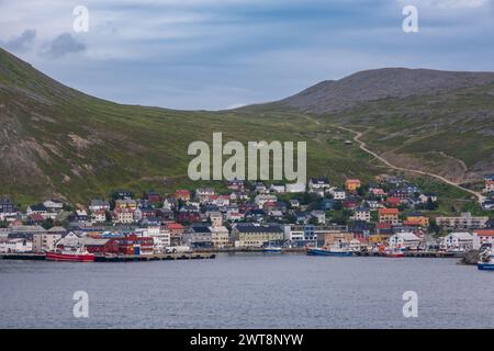 Honningsvag, Norwegen - 15. Juli 2023: Dorf Honningsvag im Norden Norwegens Stockfoto