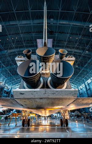 Rückseite des Space Shuttle Discovery im James S. McDonnell Space Hangar im Steven F. Udvar-Hazy Center, National Air and Space Museum Stockfoto