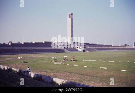 Olympiazentrum GER, 20240101, Berlin, Aufnahme ca. 1966,Olympiastadion *** Olympiazentrum GER, 20240101, Berlin, Foto CA 1966, Olympiastadion Stockfoto