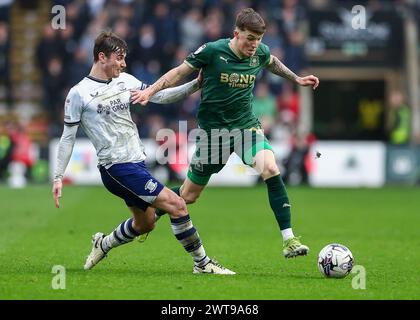 Alfie Devine aus Plymouth Argyle Attacking während des Sky Bet Championship Matches Plymouth Argyle vs Preston North End at Home Park, Plymouth, Großbritannien, 16. März 2024 (Foto: Stan Kasala/News Images) Stockfoto