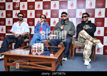 Die Sänger Ali Merchant und Neeti Mohan begleiten die Rapper Badshah und Dino James auf der Pressekonferenz des Royal Stag Boombox Music Festivals von Seagram am 16. März 2024 in Jaipur, Rajasthan, Indien. (Foto von Vishal Bhatnagar/NurPhoto)0 Credit: NurPhoto SRL/Alamy Live News Stockfoto