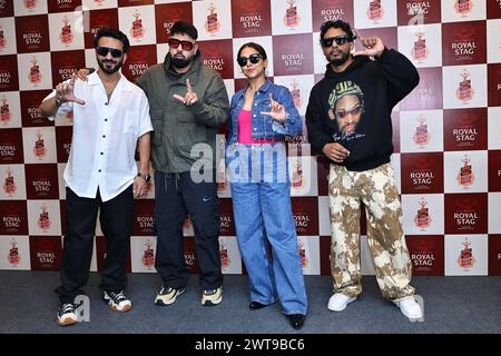 Die Sänger Ali Merchant und Neeti Mohan begleiten die Rapper Badshah und Dino James auf der Pressekonferenz des Royal Stag Boombox Music Festivals von Seagram am 16. März 2024 in Jaipur, Rajasthan, Indien. (Foto von Vishal Bhatnagar/NurPhoto)0 Credit: NurPhoto SRL/Alamy Live News Stockfoto