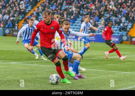 Kilmarnock, Großbritannien. März 2024. Kilmarnock FC spielte bei einem wichtigen Spiel der schottischen Premiership in Rugby Park, Kilmarnock, Ayrshire, Schottland. Das Finale war Kilmarnock 5 - 2 St Mirren. Die Torschützen für Kilmarnock waren Kyle Vassell (Kilmarnock 9) 61 Minuten und 73 Minuten, Daniel Armstrong (Kilmarnock 11) 65 Minuten, Elfmeter, Marley Watkins (Kilmarnock 23) 68 Minuten und Daniel Watson (Kilmarnock 12) 79 Minuten. Die Torschützen für St. Mirren waren Charles Dunne (St. Mirren 18) 20 Minuten und Mikael Mandron (St. Mirren 9) 39 Minuten. Quelle: Findlay/Alamy Live News Stockfoto