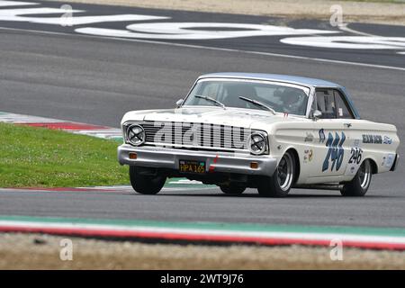 Scarperia, 2. April 2023: Ford Falcon Sprint 1964 beim Mugello Classic 2023 auf dem Mugello Circuit in Italien. Stockfoto