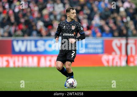 Wrexham, Großbritannien. März 2024. Lee O'Connor von Tranmere Rovers in Aktion. EFL Skybet Football League Two Match, Wrexham gegen Tranmere Rovers, bei STōK CAE Ras in Wrexham, Wales am Samstag, den 16. März 2024. Dieses Bild darf nur für redaktionelle Zwecke verwendet werden. Nur redaktionelle Verwendung, .PIC von Chris Stading/ Credit: Andrew Orchard Sportfotografie/Alamy Live News Stockfoto