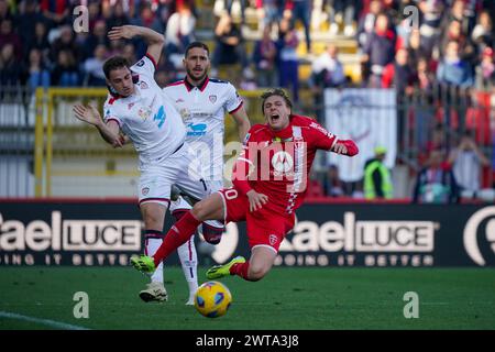 Monza, Italie. Januar 2024. Alessio Zerbin (AC Monza) während des italienischen Meisterschaftsspiels Serie A zwischen AC Monza und Cagliari Calcio am 16. März 2024 im Brianteo Stadion, Italien - Foto Morgese-Rossini/DPPI Credit: DPPI Media/Alamy Live News Stockfoto