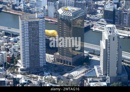 Hauptsitz der Asahi-Brauereien – Azumabashi, Sumida City, Tokio, Japan – 27. Februar 2024 Stockfoto