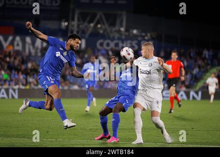 Madrid, Spanien. März 2024. Omar Alderete von Getafe in Aktion während des Spiels der La Liga 2023/24 zwischen Getafe und Girona im Coliseum Stadium. Endergebnis; Getafe 1:0 Girona Credit: SOPA Images Limited/Alamy Live News Stockfoto