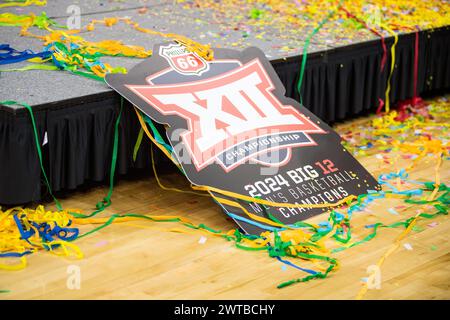 Kansas City, Missouri, USA. März 2024. ISU Big 12 Championship Sign.2024 Phillips 66 Big 12 Männer Basketball Championship Spiel. (Kreditbild: © James Leyva/ZUMA Press Wire) NUR REDAKTIONELLE VERWENDUNG! Nicht für kommerzielle ZWECKE! Stockfoto