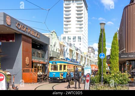 Historische Christchurch-Straßenbahn, die durch New Regent Street, Christchurch Central, Christchurch (Ōtautahi), Canterbury, Neuseeland fährt Stockfoto