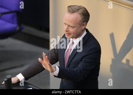 Berlin, Deutschland, 14.03.2024: Deutscher Bundestag: 157. Sitzung: Jan Metzler, CDU *** Berlin, 14 03 2024 Deutscher Bundestag 157 Sitzung Jan Metzler, CDU Copyright: XdtsxNachrichtenagenturx dts 32863 Stockfoto