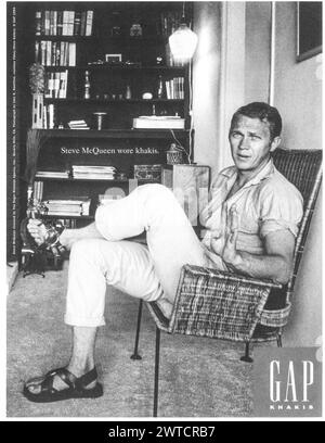 1994 GAP-Werbung mit Steve McQueen. „Steve McQueen trug Khakis“ Stockfoto