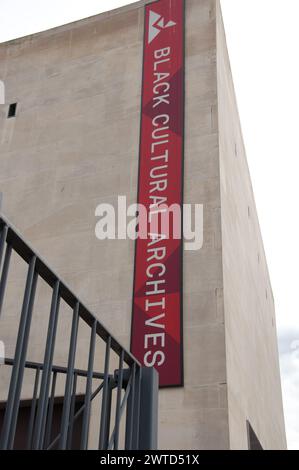 Black Cultural Archives, 1 Windrush Square, Brixton, London, Großbritannien. Black Cultural Archives (BCA) ist ein Archiv- und Kulturerbe-Zentrum in Brixton, London. Stockfoto