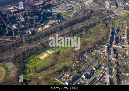 Luftbild, Volkspark Schwelgern Schwelgernpark am ThyssenKrupp Steel Europe Werk in Marxloh, Duisburg, Ruhrgebiet, Nordrhein-Westfalen, Deutschland, Duisburg-N ACHTUNGxMINDESTHONORARx60xEURO *** Luftansicht, Volkspark Schwelgern Schwelgernpark im ThyssenKrupp Steel Europe Werk in Marxloh, Duisburg, Ruhrgebiet, Nordrhein-Westfalen, Deutschland, Duisburg N ACHTUNGxMINDESTHONORARx60xEURO Stockfoto