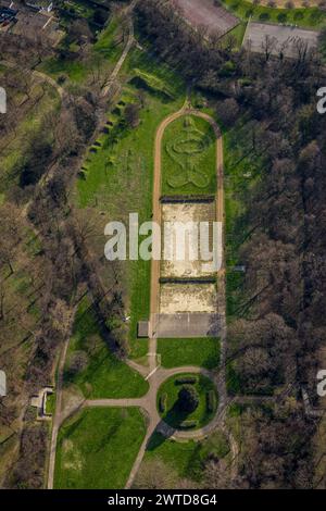 Luftbild, Volkspark Schwelgern Schwelgernpark am ThyssenKrupp Steel Europe Werk in Marxloh, Duisburg, Ruhrgebiet, Nordrhein-Westfalen, Deutschland, Duisburg-N ACHTUNGxMINDESTHONORARx60xEURO *** Luftansicht, Volkspark Schwelgern Schwelgernpark im ThyssenKrupp Steel Europe Werk in Marxloh, Duisburg, Ruhrgebiet, Nordrhein-Westfalen, Deutschland, Duisburg N ACHTUNGxMINDESTHONORARx60xEURO Stockfoto