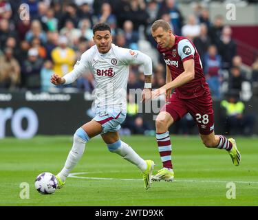 Morgan Rogers von Aston Villa macht beim Premier League-Spiel West Ham United gegen Aston Villa im London Stadium, London, Vereinigtes Königreich, 17. März 2024 (Foto: Gareth Evans/News Images) Stockfoto