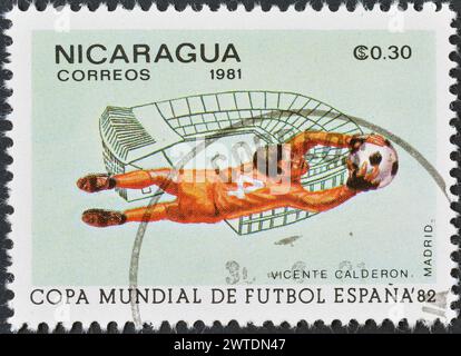 Von Nicaragua gedruckte Briefmarke, die 1982 die Weltmeisterschaft in Spanien fördert, um 1981. Stockfoto