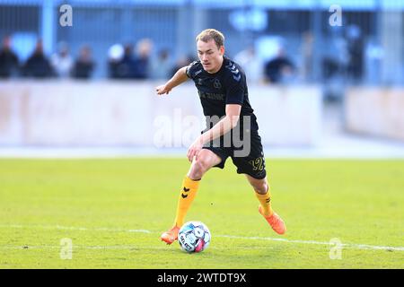 Kopenhagen, Dänemark. März 2024. Anton Ekeroth (12) von AC Horsens wurde während des NordicBet Liga-Spiels zwischen B.93 und AC Horsens im Osterbro Stadion in Kopenhagen gesehen. (Foto: Gonzales Photo - Christian Midtgaard). Stockfoto