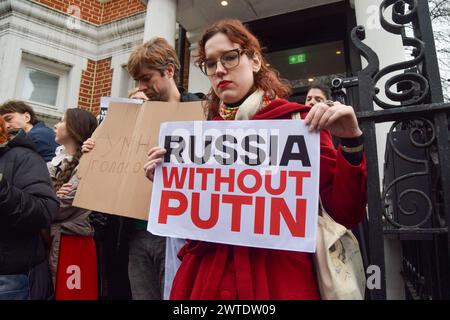 London, England, Großbritannien. März 2024. Demonstranten versammeln sich vor der russischen Botschaft in London, während Wahlen in Russland stattfinden. (Kreditbild: © Vuk Valcic/ZUMA Press Wire) NUR REDAKTIONELLE VERWENDUNG! Nicht für kommerzielle ZWECKE! Stockfoto