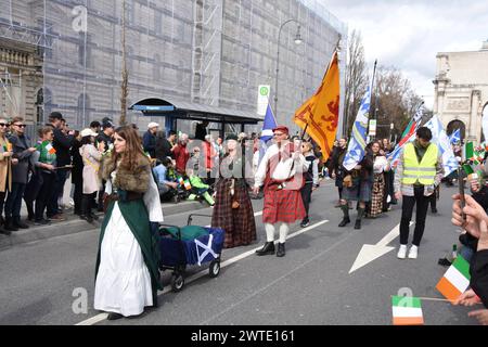 Teilnehmer München 17.03.2023 Ludwigstrasse St. Patricks Tag Irisch Parade München *** Teilnehmer München 17 03 2023 Ludwigstrasse St. Patricks Tag Irische Parade München Stockfoto
