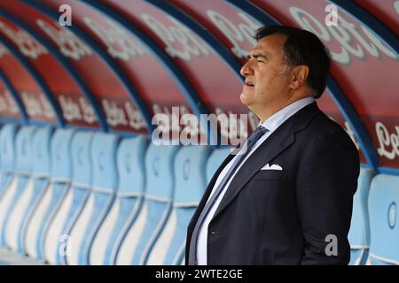 Foto Alessandro Garofalo/LaPresse 10 april 2022 Napoli, Italia Sport calcio Napoli vs Fiorentina - Campionato di calcio Serie A TIM 2021/2022 - stadio Diego Armando Maradona Nella Foto: Joe Barone Direttore Generale ACF Fiorentina Foto Alessandro Garofalo/LaPresse 10. April 2022 Neapel, Italien Sport Fußball Neapel vs Fiorentina - italienische Fußball Meisterschaft Liga A TIM 2021/2022 - Diego Armando Maradona Stadion. Im Bild: Joe Barone Generaldirektor der ACF Fiorentina Stockfoto