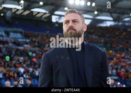 Rom, Italie. März 2024. Daniele de Rossi Cheftrainer von Roma sieht beim italienischen Meisterschaftsspiel der Serie A zwischen AS Roma und US Sassuolo am 17. März 2024 im Stadio Olimpico in Rom, Italien - Foto Federico Proietti/DPPI Credit: DPPI Media/Alamy Live News Stockfoto