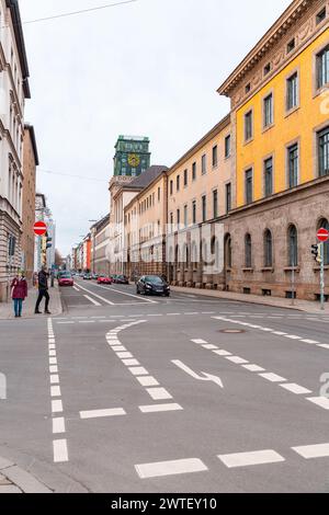 München - 23. Dezember 2021: Die Technische Universität München ist eine öffentliche Forschungsuniversität in München, die sich auf Ingenieurwesen, Technik, Stockfoto