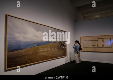 Madrid, Spanien. März 2024. Ausstellung der Titel „Horizont und Grenze“ auf dem CaixaForum in Madrid, Spanien (Foto: Oscar Gonzalez/SIPA USA) Credit: SIPA USA/Alamy Live News Stockfoto